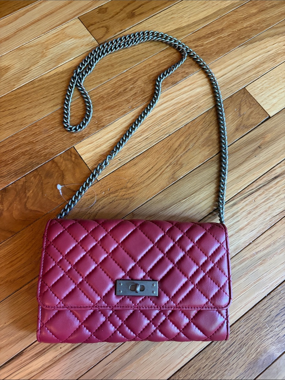 Kurt Geiger Quilted Chain wallet crossbody